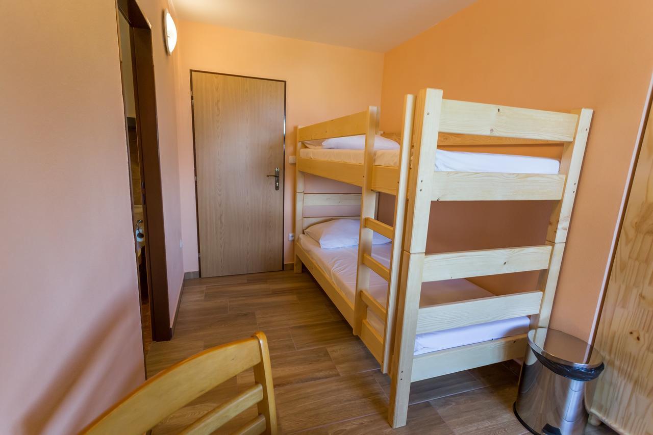 Penzion Satovske Lipy Экстерьер фото